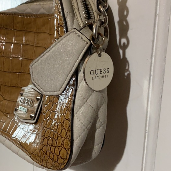 Guess shoulder bag - Picture 4 of 5